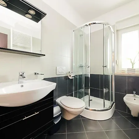 Stella Adria Apartment