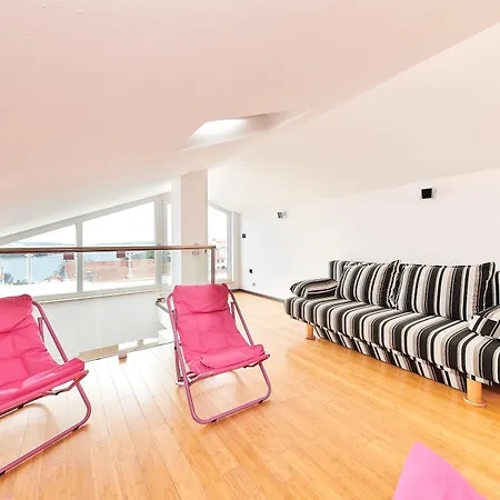 Stella Adria Apartment *