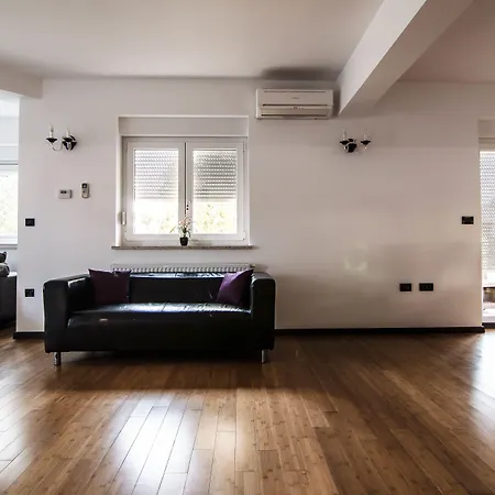 Apartment Stella Adria Pula