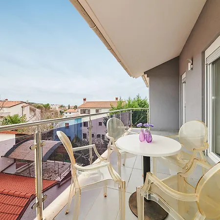 Stella Adria Apartment