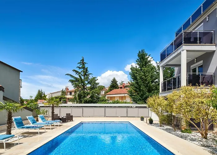 Stella Adria Apartment *