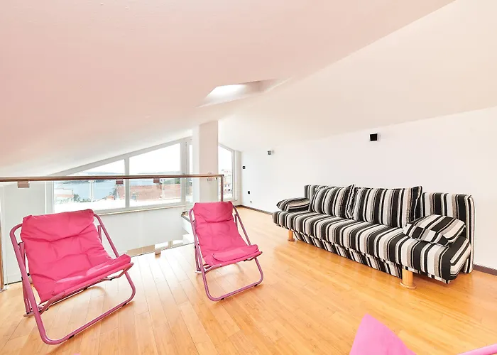 Stella Adria Apartment *