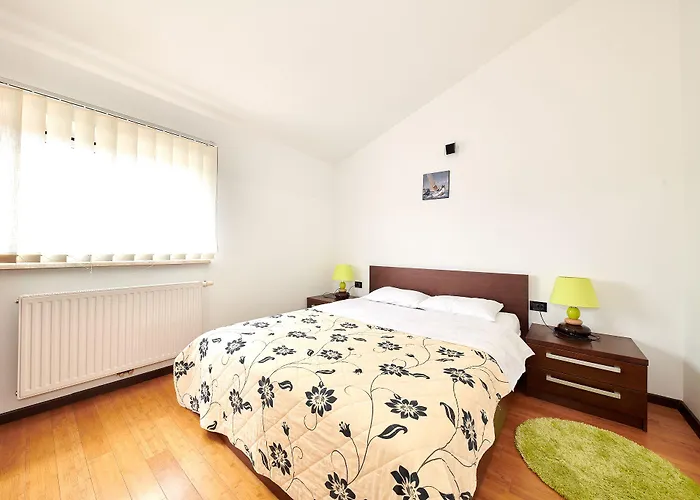 Stella Adria Apartment *