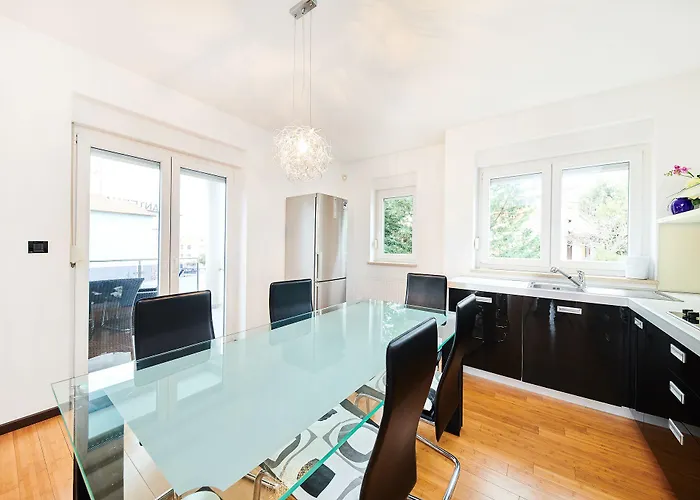 Stella Adria Apartment