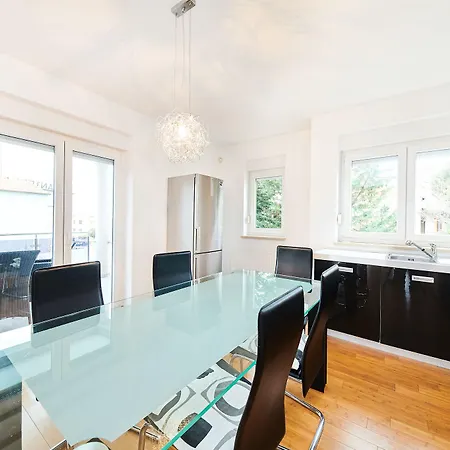 Stella Adria Apartment