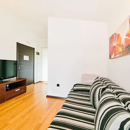 Stella Adria Apartment *