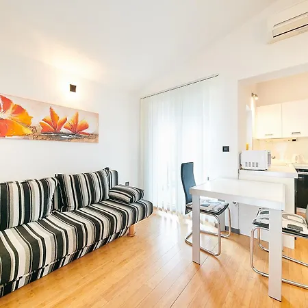 Ribarska Koliba - Stella Adria Apartmán *